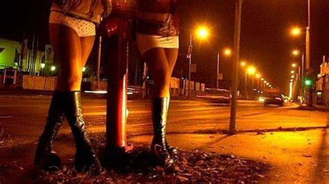 Encuentra una prostituta San Salvador El Seco