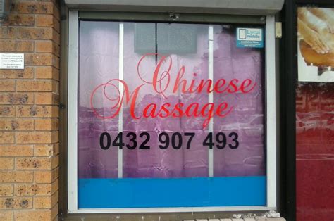 Erotic massage Chester Hill