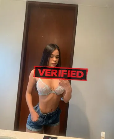 Veronica fucker Prostitute Mertoyudan