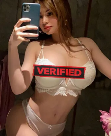 Adriana sexy Prostitute Zubri